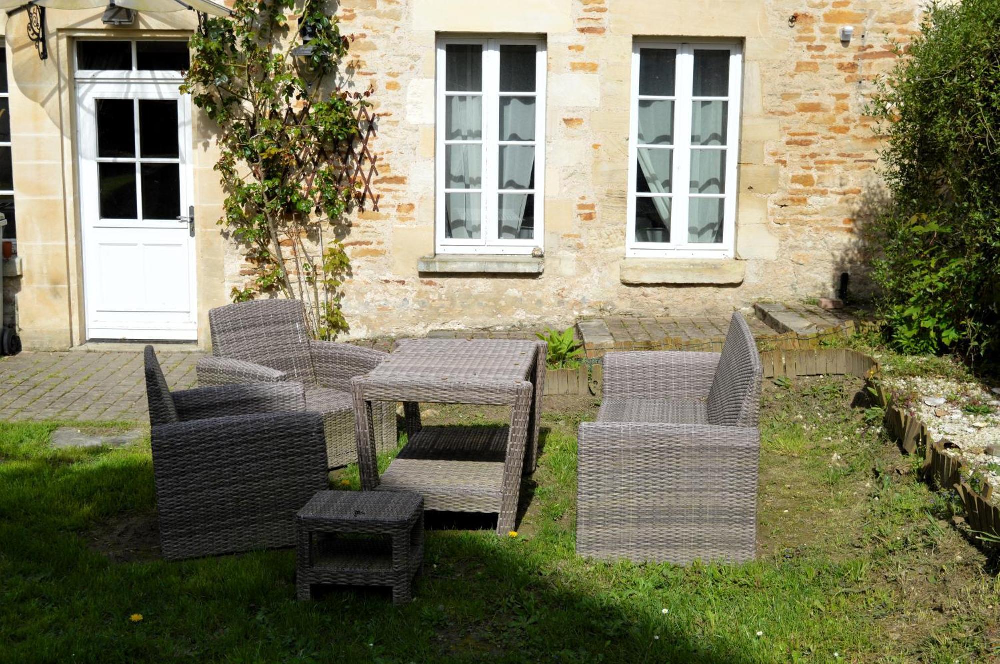 L'Auberge Du Lavoir, Maison En Pierres Avec Jardin Cairon Exteriör bild